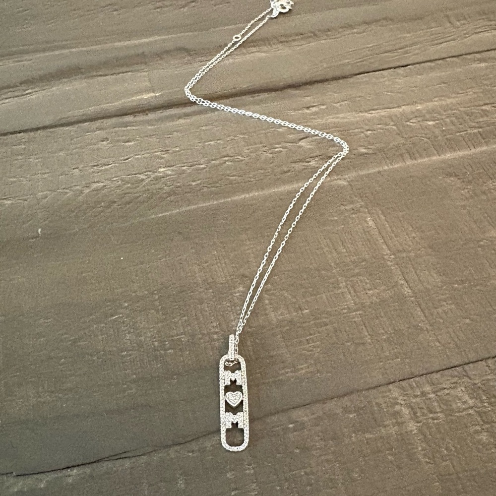 Elegant Silver Heart Pendant Necklace